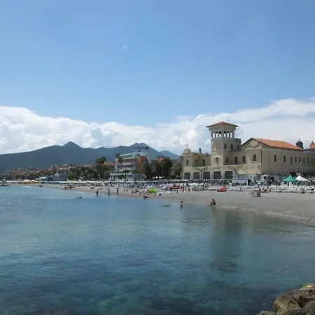 Casa Amico Mare * 로아노