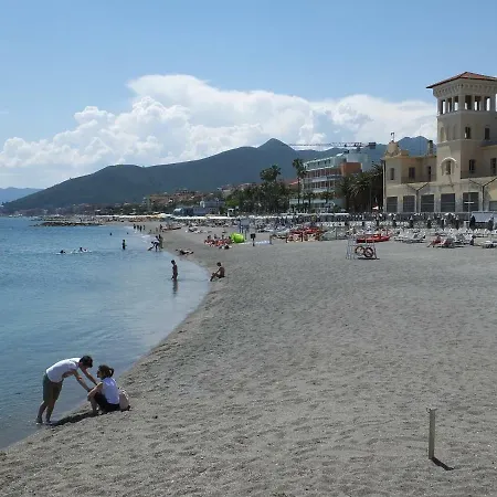 Casa Amico Mare