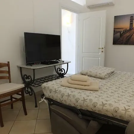 Casa Amico Mare Apartment *